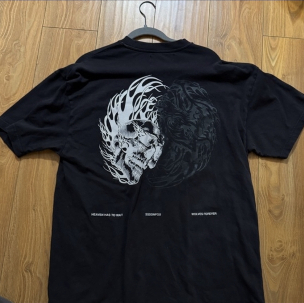DARC SPORT - DARK GREY - SHORT SLEEVE - SIZE LARGE - FRONT POCKET